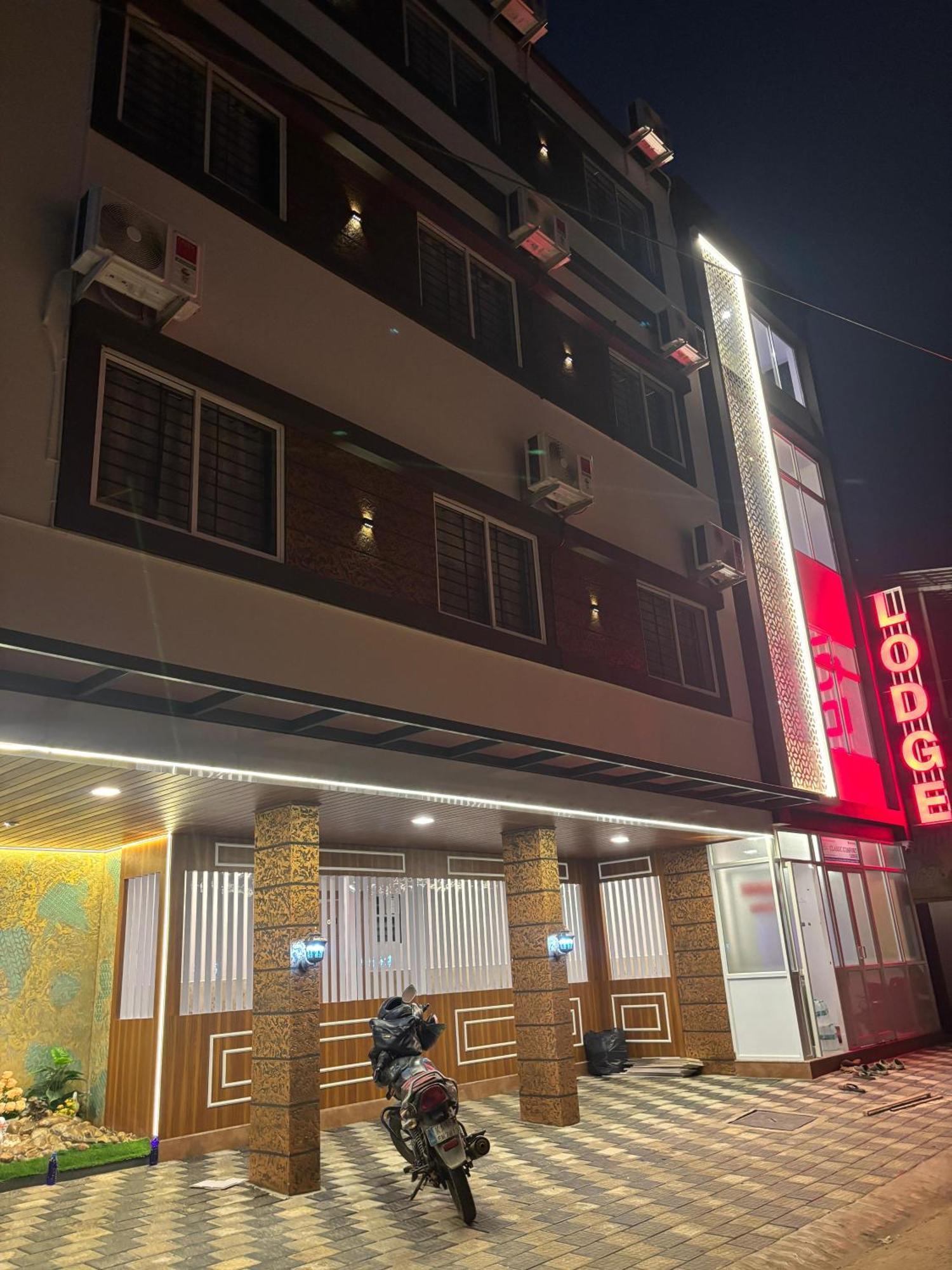 Classic Comfort Lodge Mangalore Exterior foto